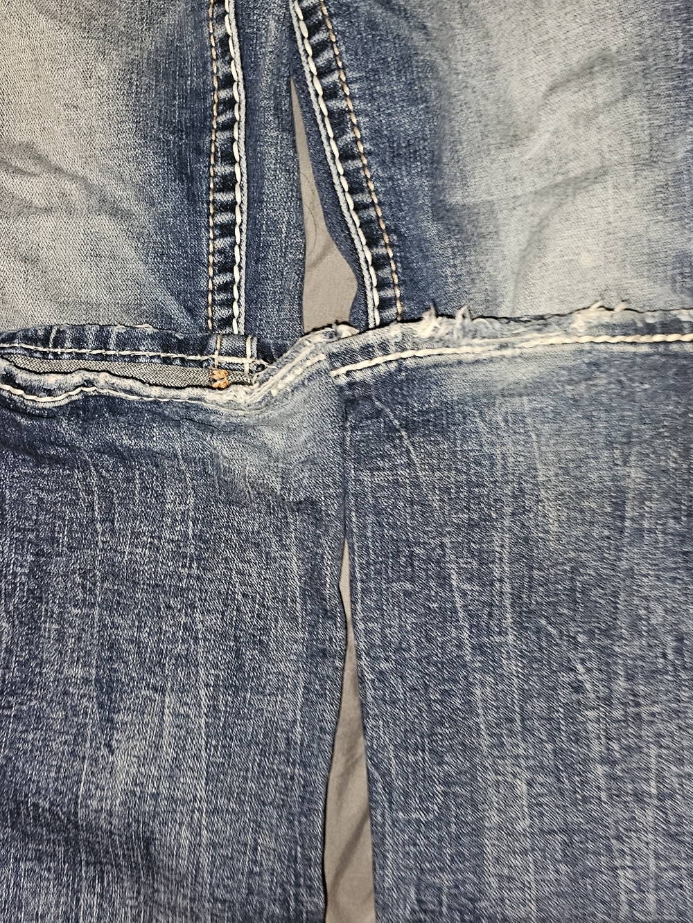 Rock Revival Jeans Women's Denim Bootcut Jiselle Size 28×34 Rhinestone Pockets - Picture 9 of 9